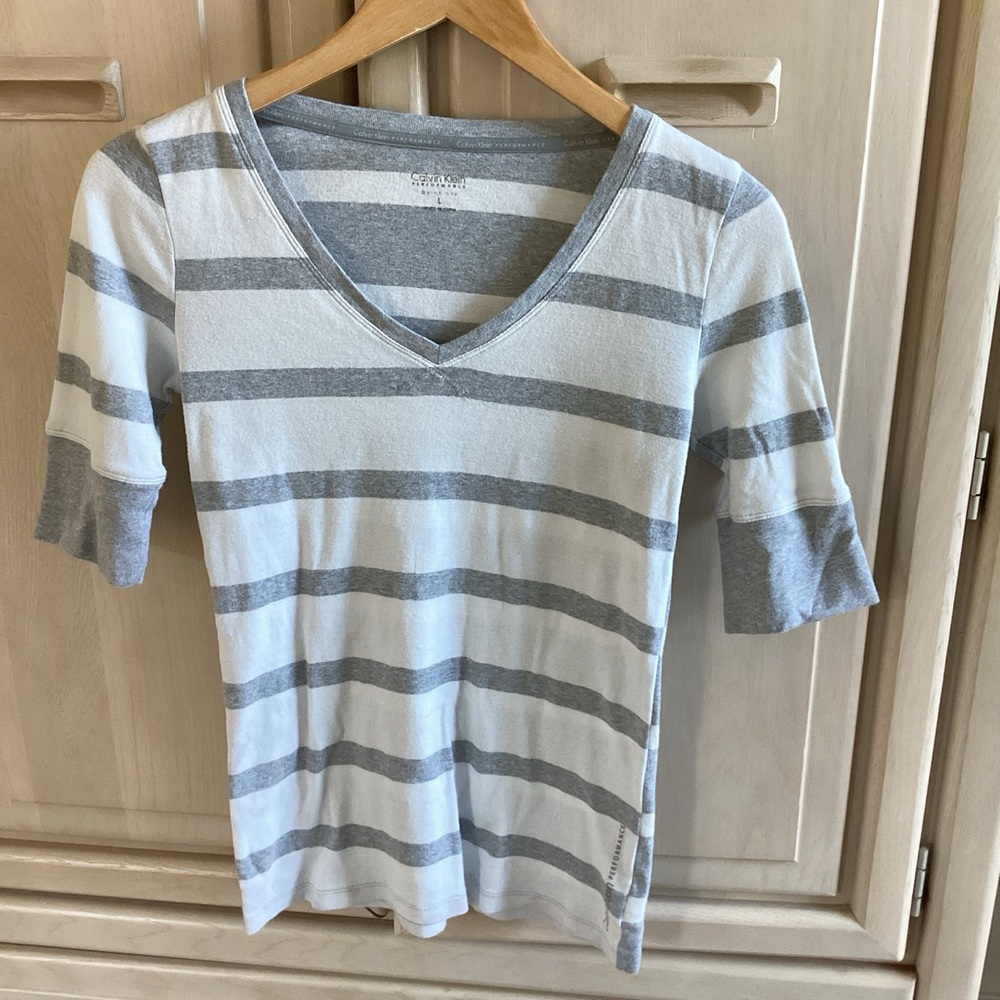 Calvin‎ Klein tee - Picture 2 of 8